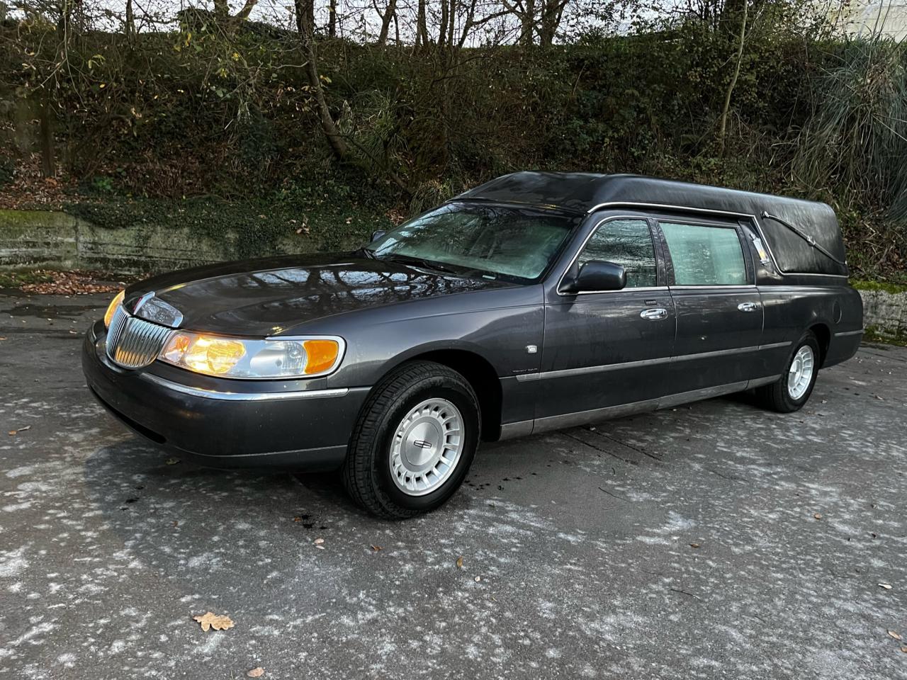 LINCOLN TOWN  CAR 4.6i