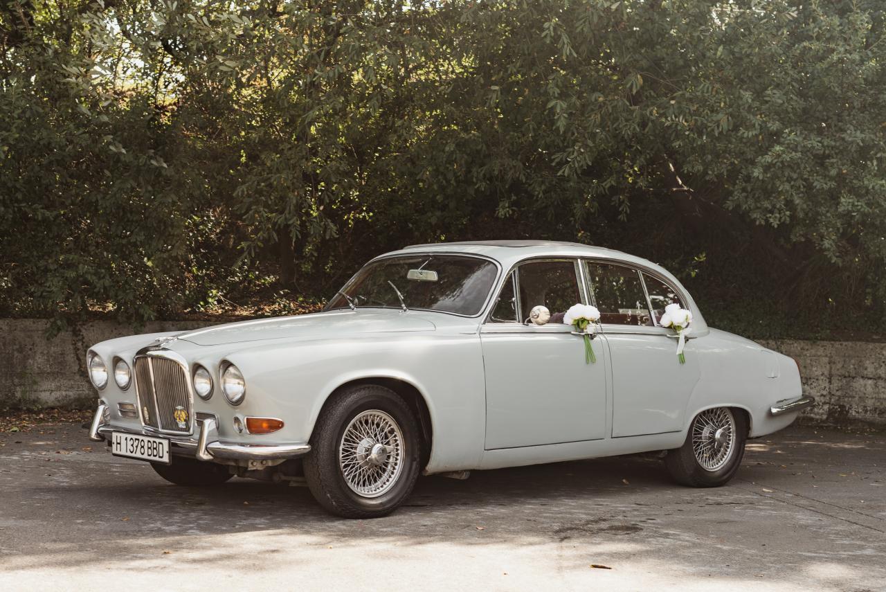 JAGUAR 420