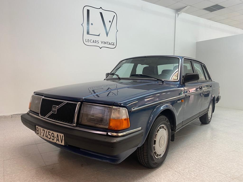 VOLVO 240 GLE